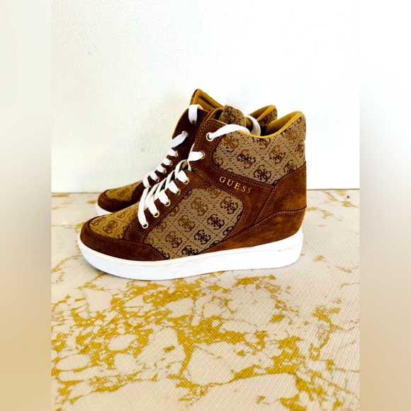 Guess Shoes - 🔥🔥FINAL CLEARENACE 🔥🔥 GUESS Women’s Blairin Sneakers